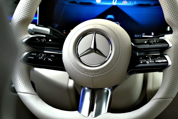 Mercedes-Rückruf wegen Brandgefahr © Wirestock Creators/Shutterstock.com